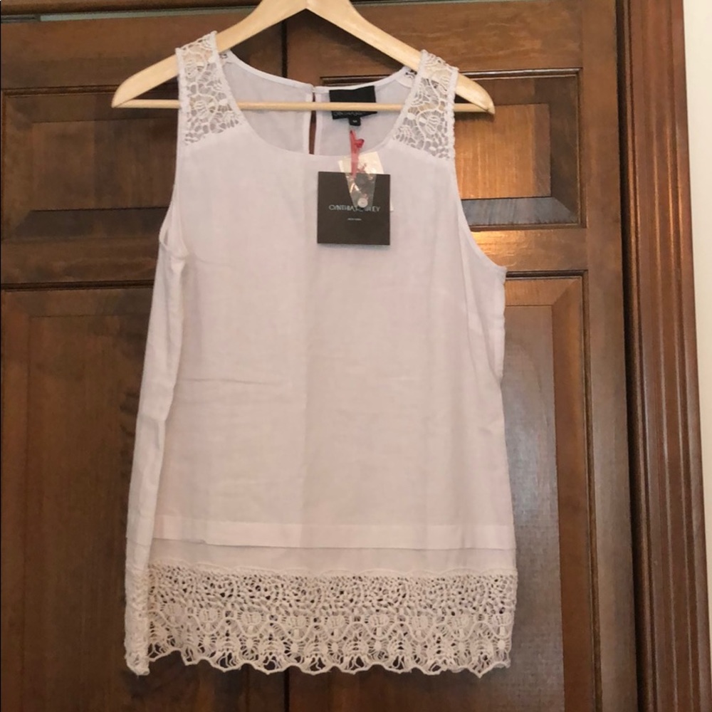 Cynthia Rowley White Sleeveless Shirt with lace